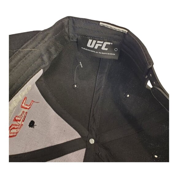 NWT UFC Logo Cuervo Official Tequila of UFC Snapback Cap Black, White & Red - Picture 5 of 5